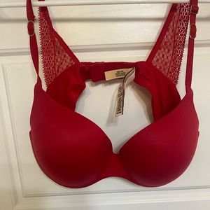 Victoria secrets padded bra